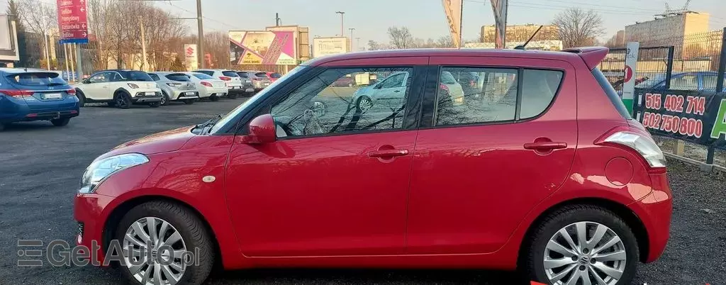 SUZUKI Swift 