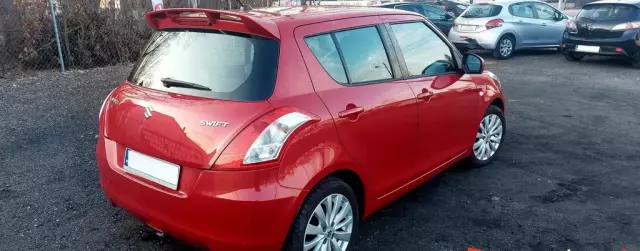 SUZUKI Swift 