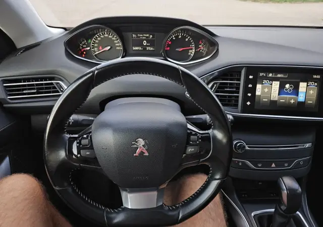 PEUGEOT 308 BlueHDi FAP 150 Stop&Start Automatik Allure