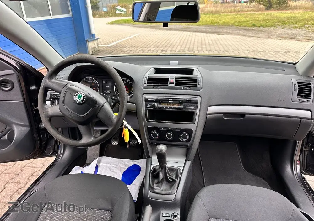 SKODA Octavia 
