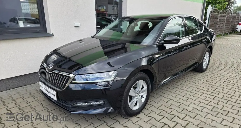 SKODA Superb 1.5 TSI Ambition DSG