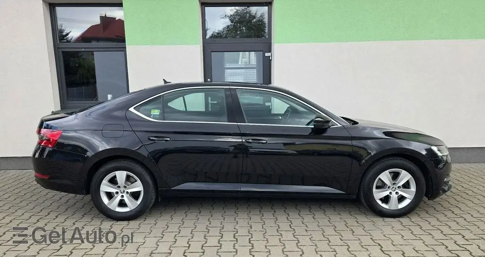 SKODA Superb 1.5 TSI Ambition DSG