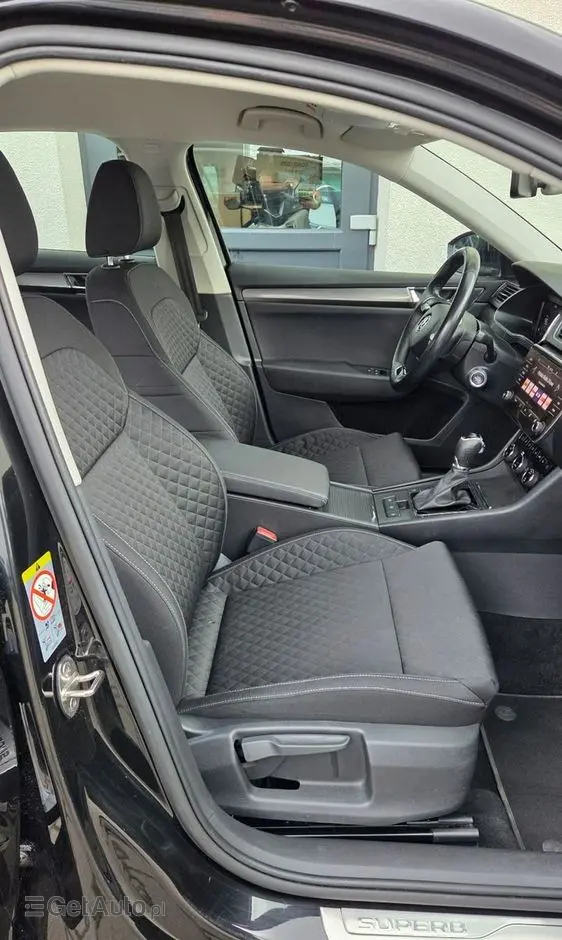 SKODA Superb 1.5 TSI Ambition DSG