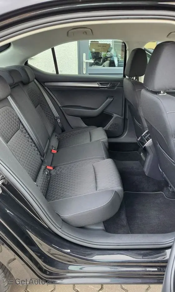 SKODA Superb 1.5 TSI Ambition DSG