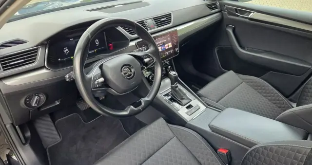 SKODA Superb 1.5 TSI Ambition DSG