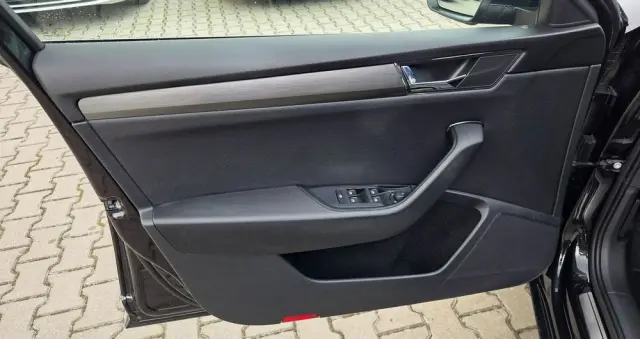 SKODA Superb 1.5 TSI Ambition DSG