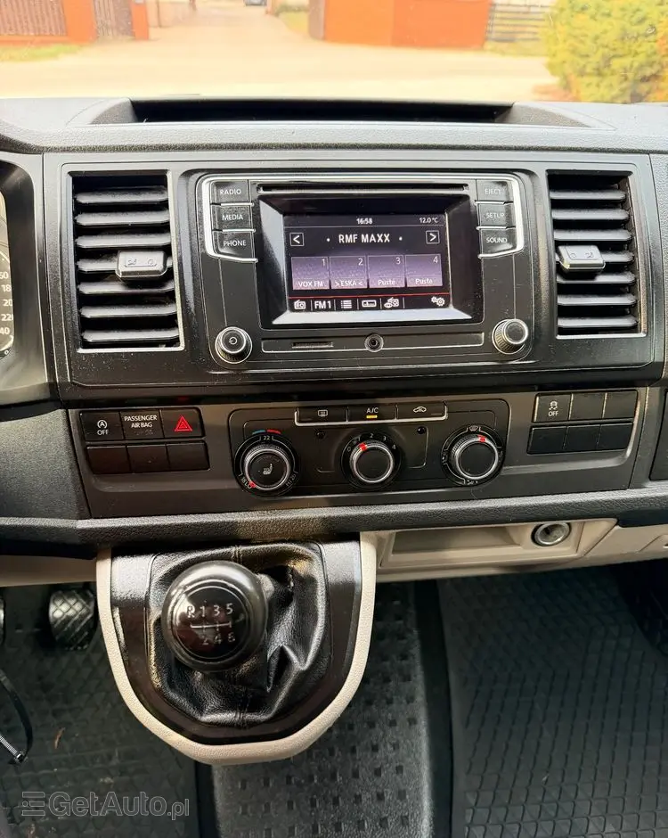 VOLKSWAGEN Transporter/T6/2.0 Tdi/ 150hp/Webasto/ 4motion/ASO/4x4/Jak nowy/Bezwypadkowy /opel/vw/peugeot/citroen 