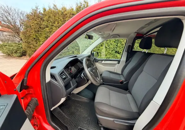 VOLKSWAGEN Transporter/T6/2.0 Tdi/ 150hp/Webasto/ 4motion/ASO/4x4/Jak nowy/Bezwypadkowy /opel/vw/peugeot/citroen 