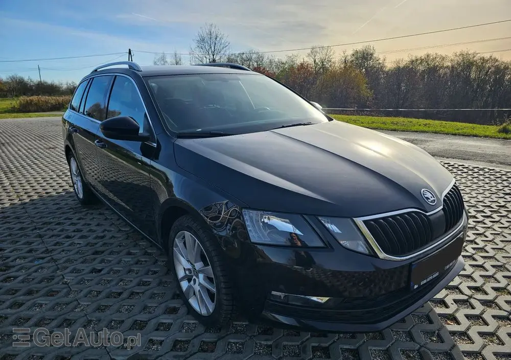 SKODA Octavia Combi 1.4 TSI (Green tec) Style