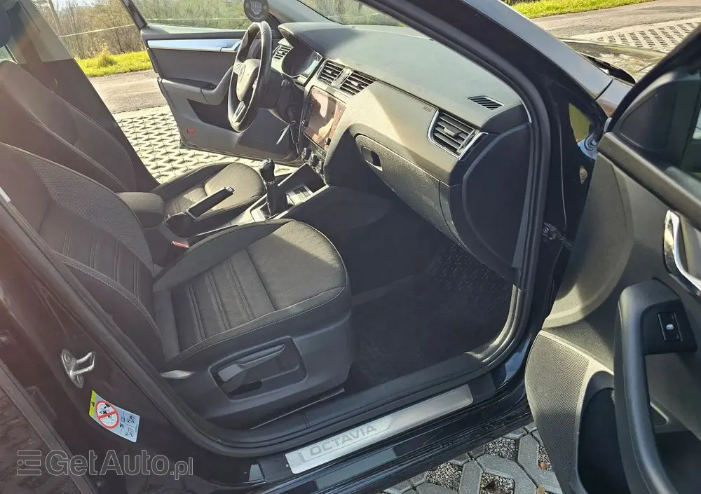 SKODA Octavia Combi 1.4 TSI (Green tec) Style