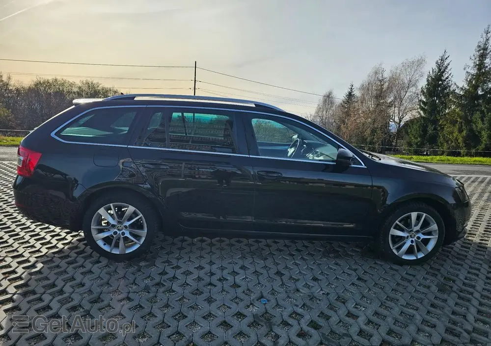 SKODA Octavia Combi 1.4 TSI (Green tec) Style