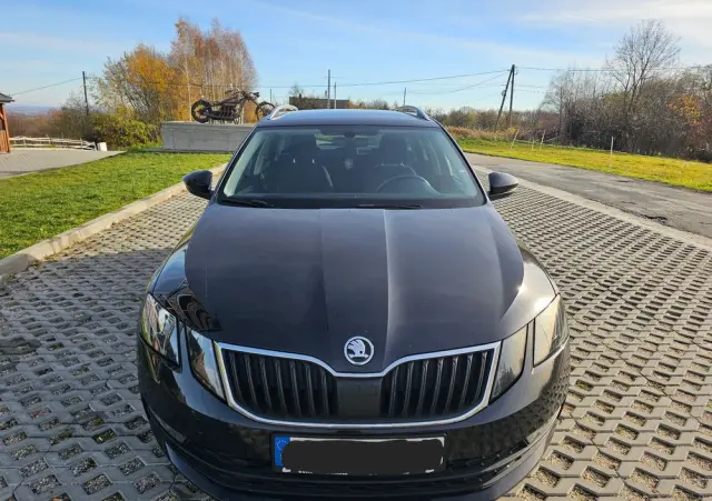 SKODA Octavia Combi 1.4 TSI (Green tec) Style