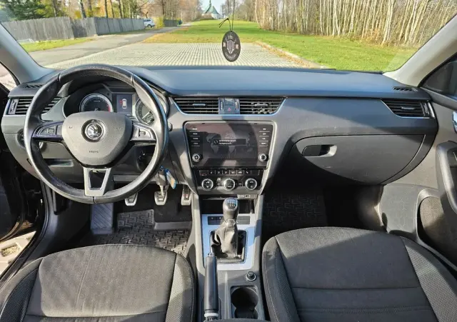 SKODA Octavia Combi 1.4 TSI (Green tec) Style