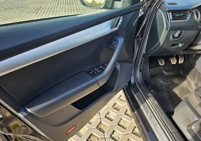 SKODA Octavia Combi 1.4 TSI (Green tec) Style