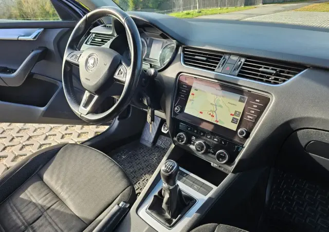 SKODA Octavia Combi 1.4 TSI (Green tec) Style