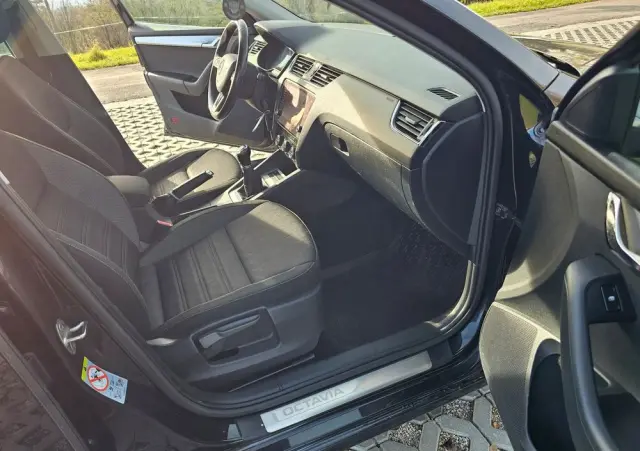 SKODA Octavia Combi 1.4 TSI (Green tec) Style