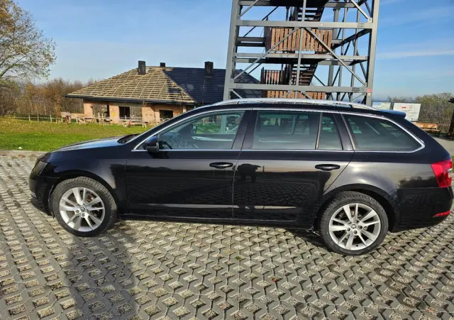 SKODA Octavia Combi 1.4 TSI (Green tec) Style