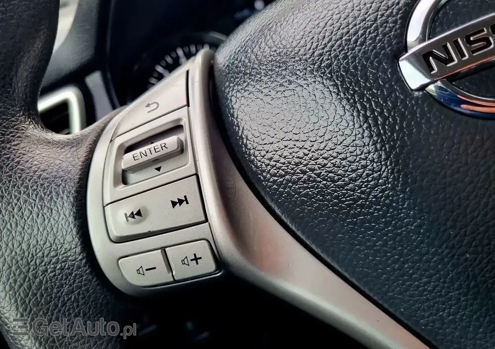 NISSAN Qashqai 1.2 DIG-T Visia