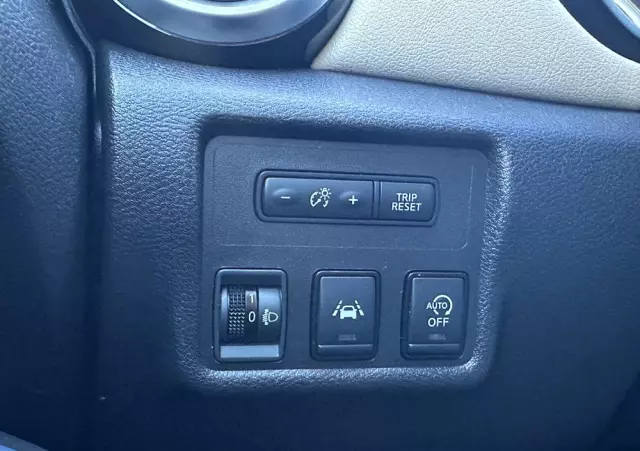 NISSAN Micra 1.0 IG-T N-Design Xtronic