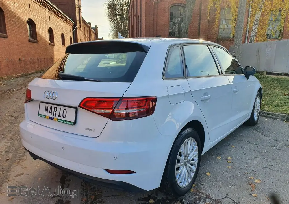 AUDI A3 Sportback 