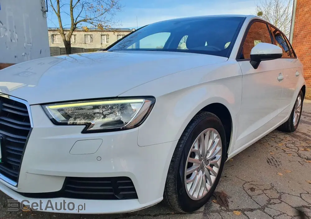 AUDI A3 Sportback 