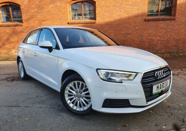 AUDI A3 Sportback 