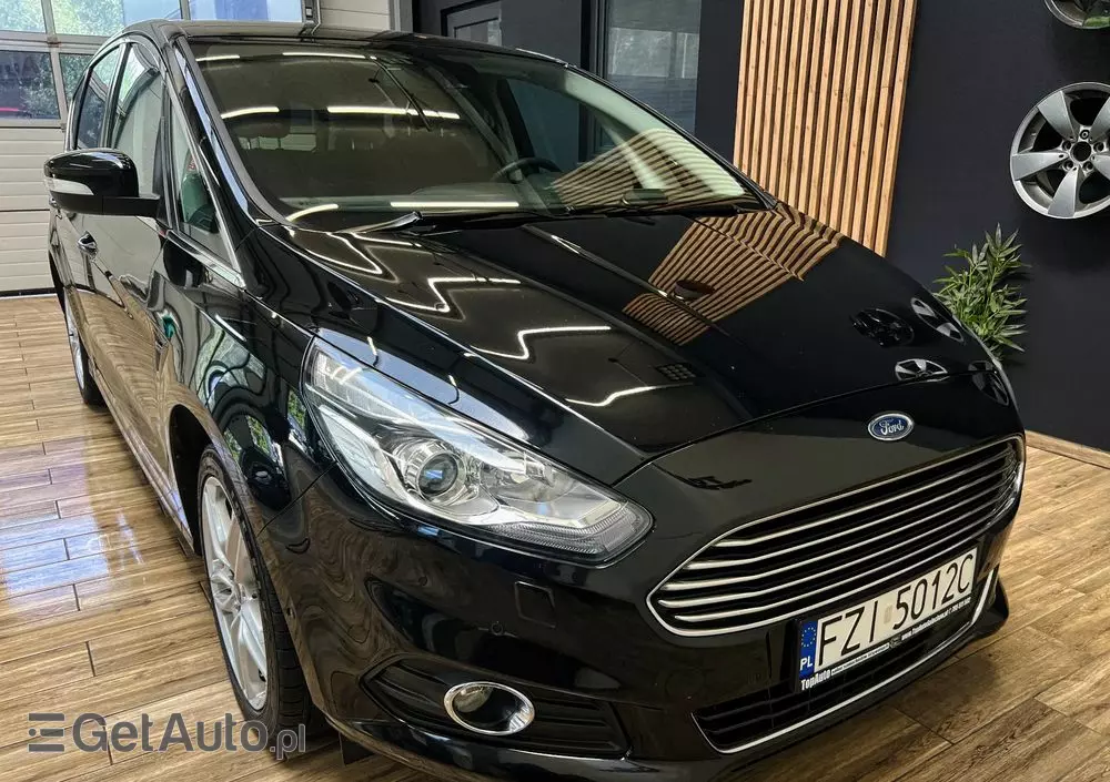 FORD S-Max 2.0 TDCi Titanium
