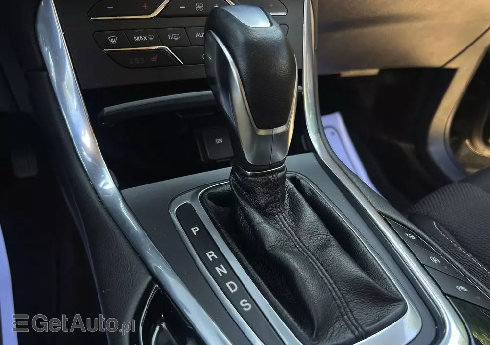 FORD S-Max 2.0 TDCi Titanium