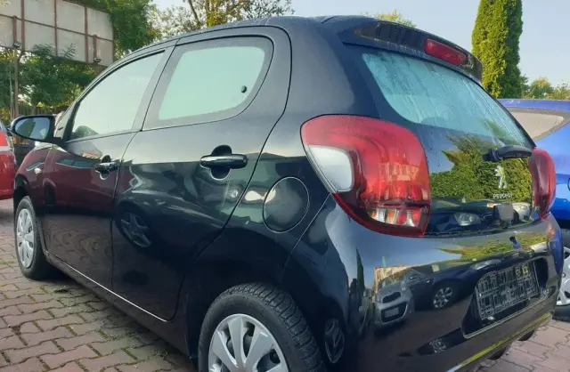 PEUGEOT 108 