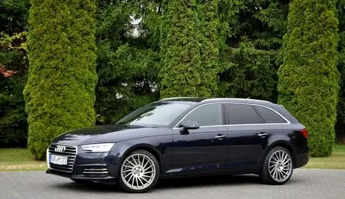 AUDI A4 
