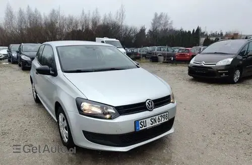 VOLKSWAGEN Polo 