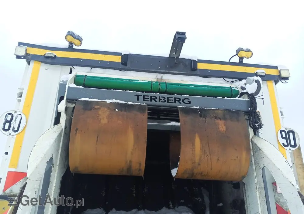 RENAULT Renault Śmieciarka EURO 6 Renault D19/ Mały przebieg i udokumentowany 