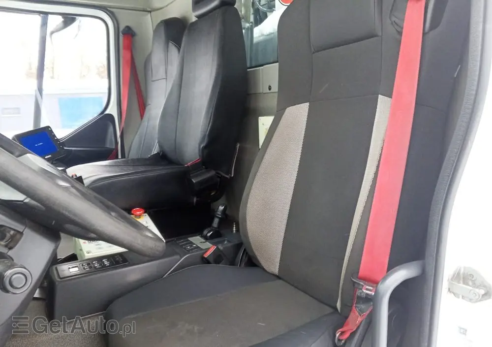 RENAULT Renault Śmieciarka EURO 6 Renault D19/ Mały przebieg i udokumentowany 