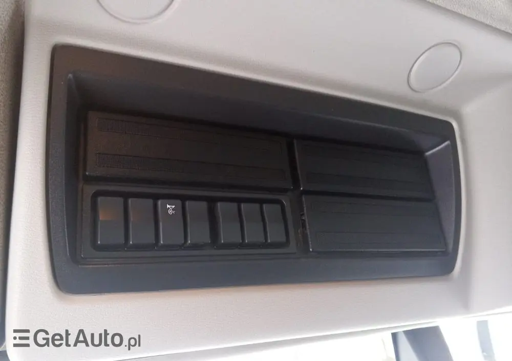 RENAULT Renault Śmieciarka EURO 6 Renault D19/ Mały przebieg i udokumentowany 