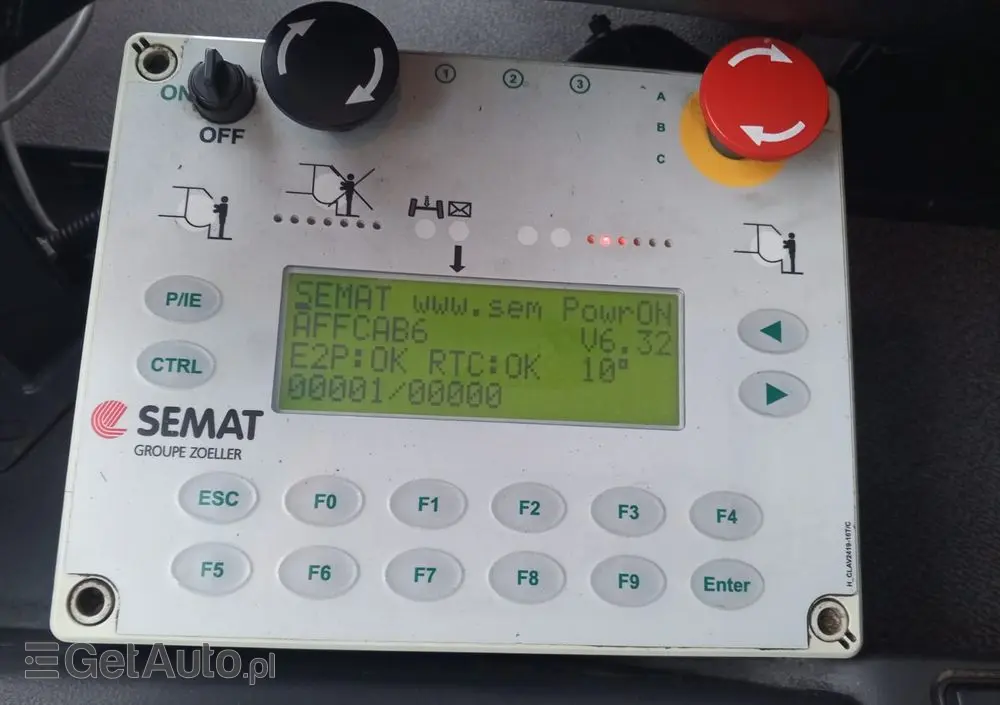RENAULT Renault Śmieciarka EURO 6 Renault D19/ Mały przebieg i udokumentowany 
