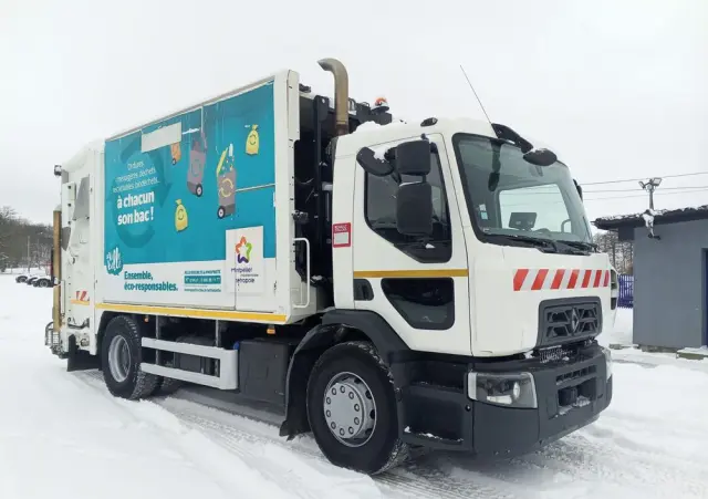 RENAULT Renault Śmieciarka EURO 6 Renault D19/ Mały przebieg i udokumentowany 