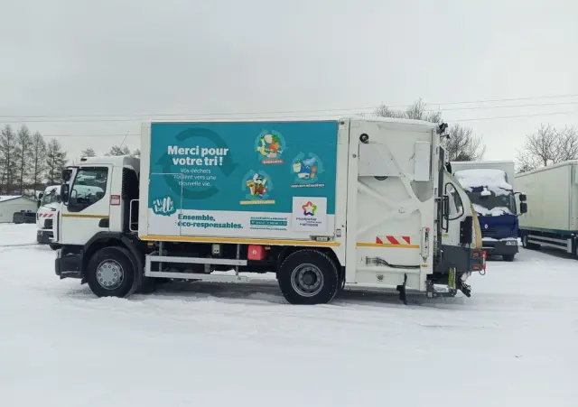 RENAULT Renault Śmieciarka EURO 6 Renault D19/ Mały przebieg i udokumentowany 