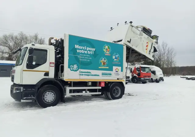 RENAULT Renault Śmieciarka EURO 6 Renault D19/ Mały przebieg i udokumentowany 