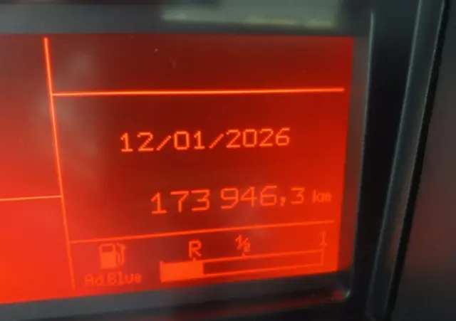 RENAULT Renault Śmieciarka EURO 6 Renault D19/ Mały przebieg i udokumentowany 