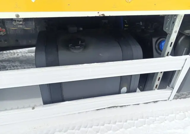 RENAULT Renault Śmieciarka EURO 6 Renault D19/ Mały przebieg i udokumentowany 