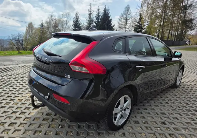 VOLVO V40 D2 Momentum