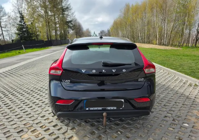 VOLVO V40 D2 Momentum