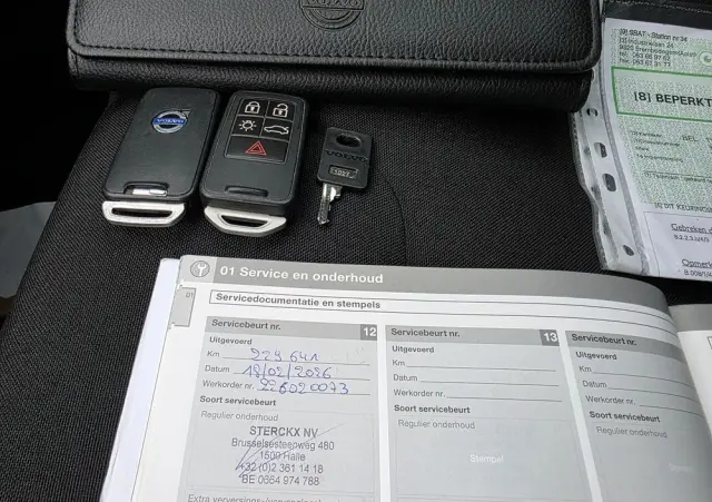 VOLVO V40 D2 Momentum