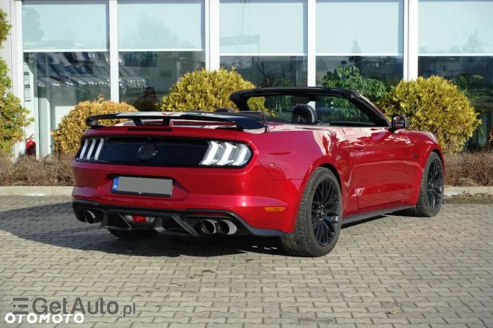 FORD Mustang 