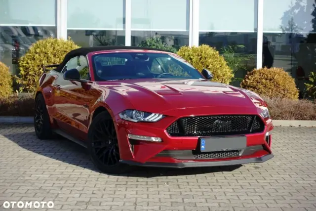 FORD Mustang 