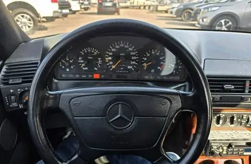 MERCEDES-BENZ SL 