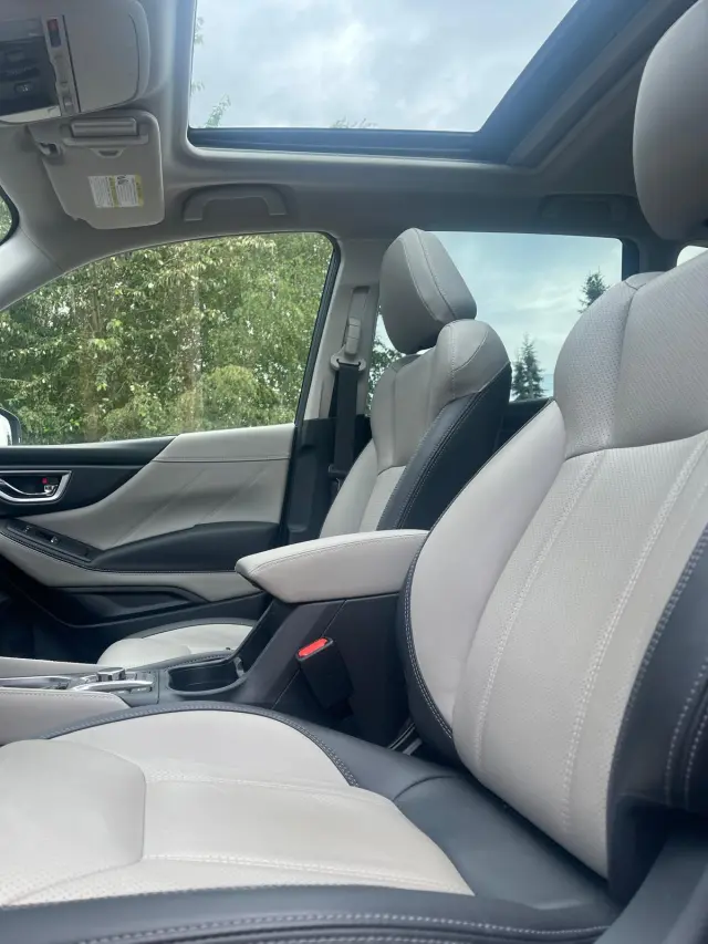 SUBARU Forester Platinum AWD Lineartronic