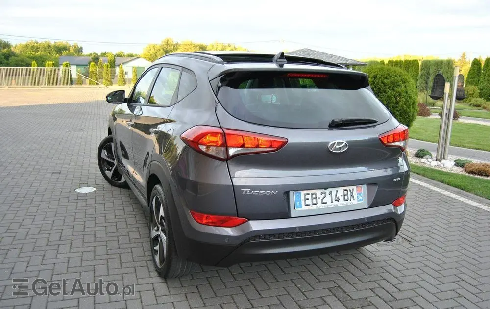 HYUNDAI Tucson 