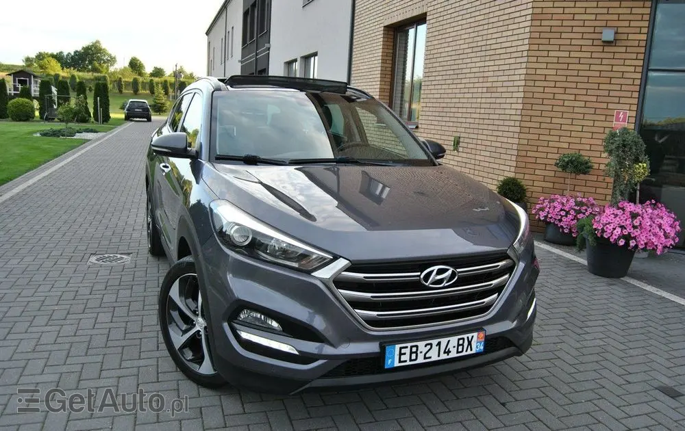 HYUNDAI Tucson 