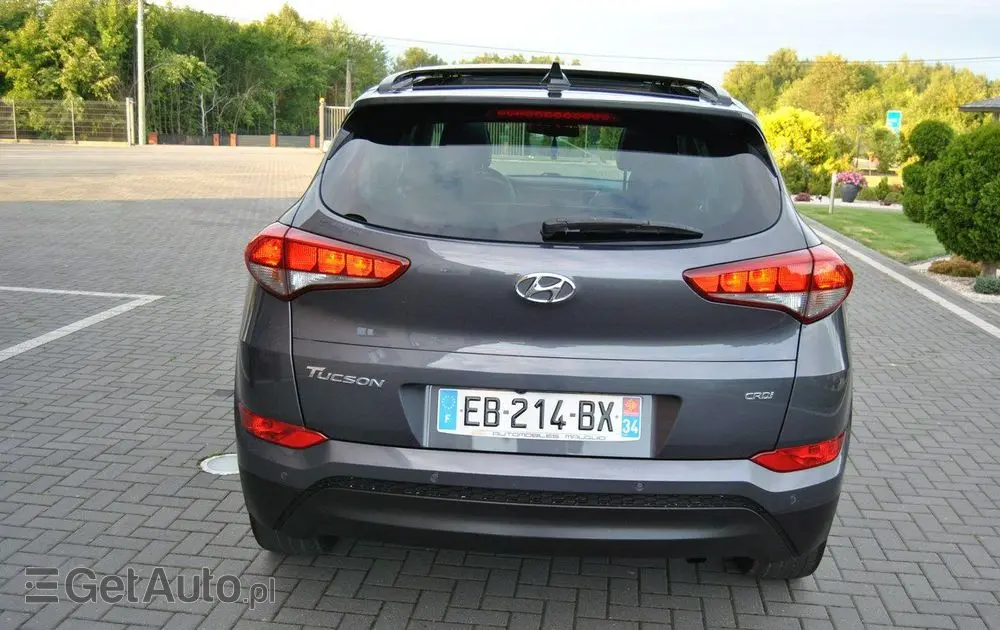 HYUNDAI Tucson 